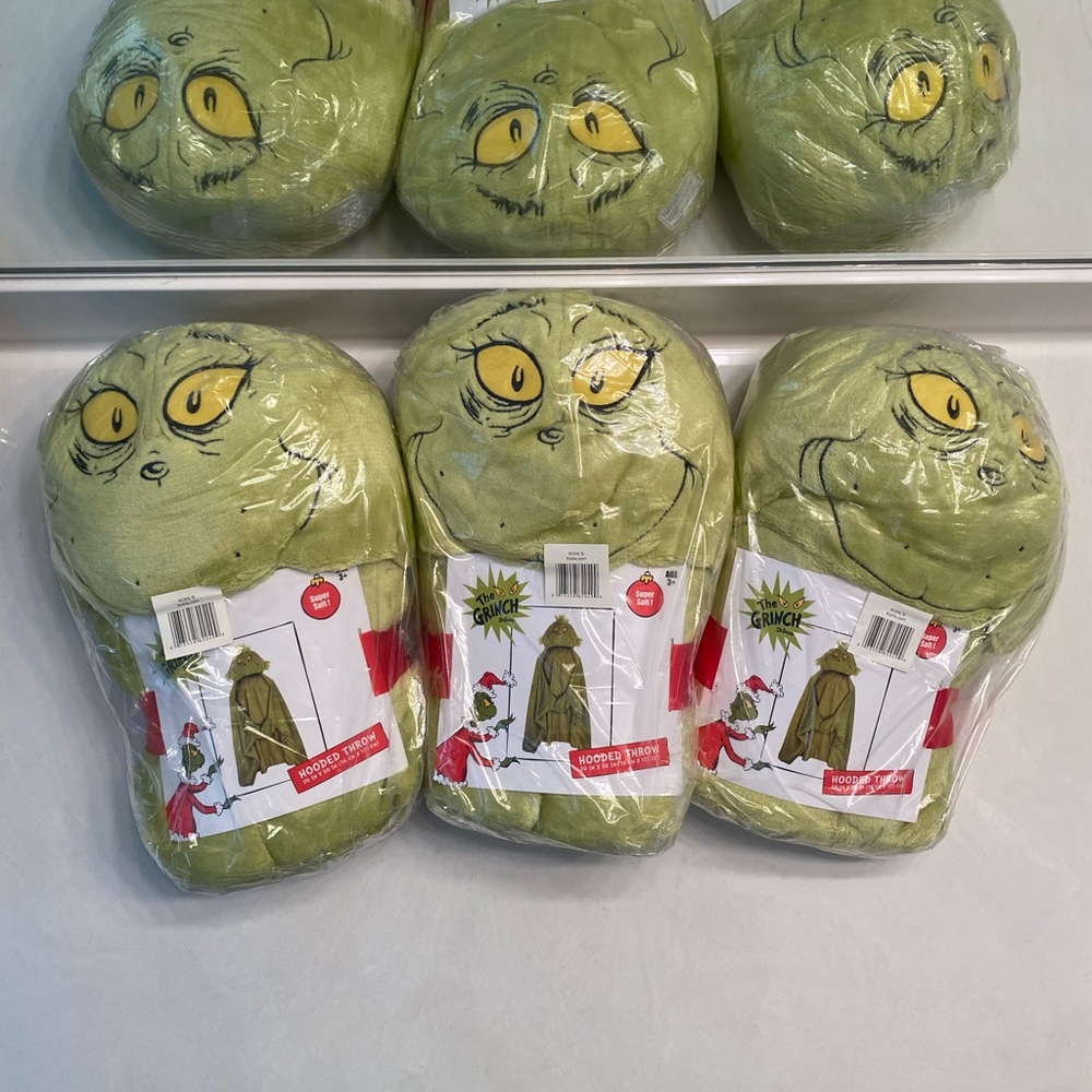 The Grinch blanket bundle
